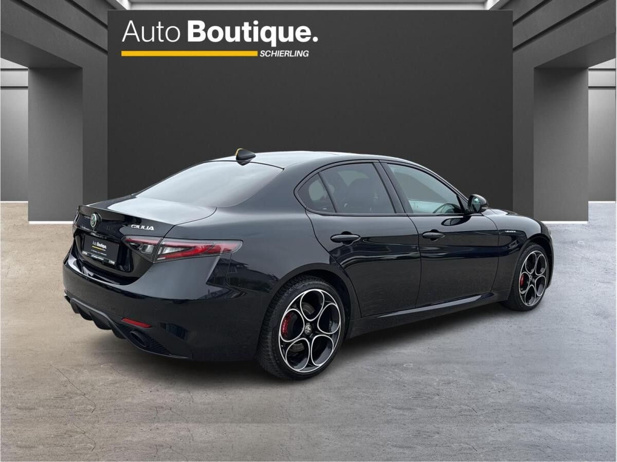 Alfa Romeo Giulia Veloce Q4 2.0 TURBO 16V AT8/DAB/KAMERA/+