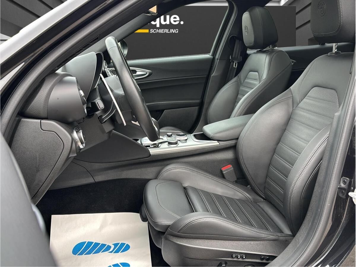 Alfa Romeo Giulia Veloce Q4 2.0 TURBO 16V AT8/DAB/KAMERA/+