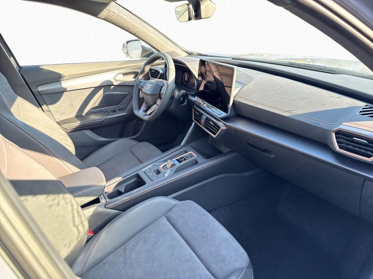 Cupra Formentor VZ333 MATRIX|SKYLINE|SENNHEISER|Akrapo