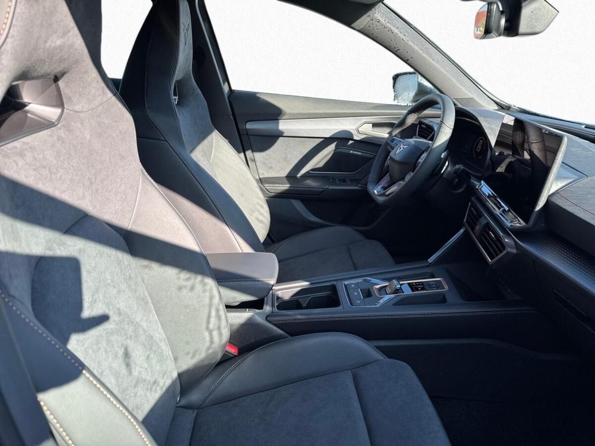 Cupra Formentor VZ333 MATRIX|SKYLINE|SENNHEISER|Akrapo