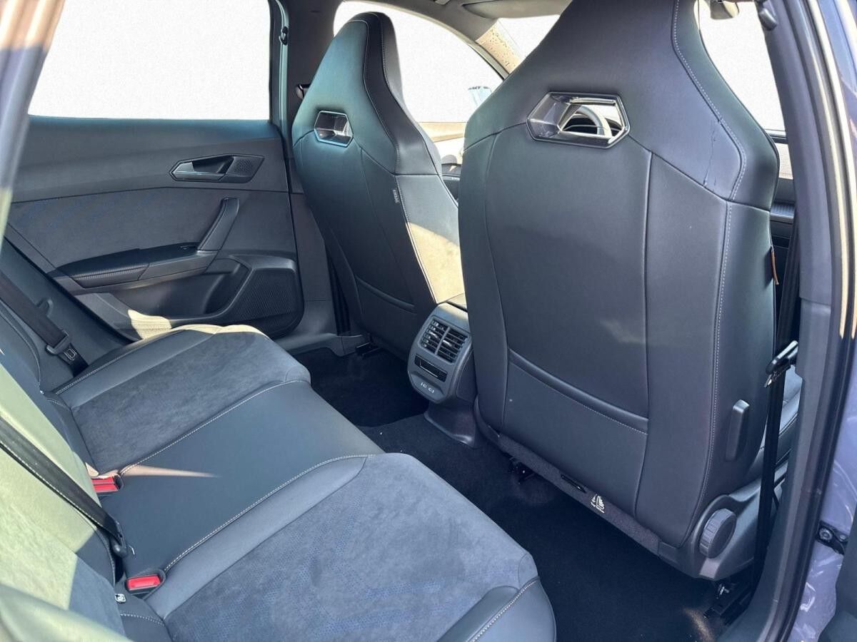 Cupra Formentor VZ333 MATRIX|SKYLINE|SENNHEISER|Akrapo