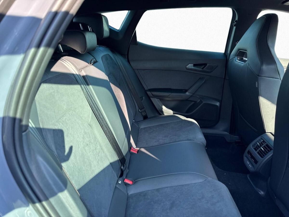 Cupra Formentor VZ333 MATRIX|SKYLINE|SENNHEISER|Akrapo