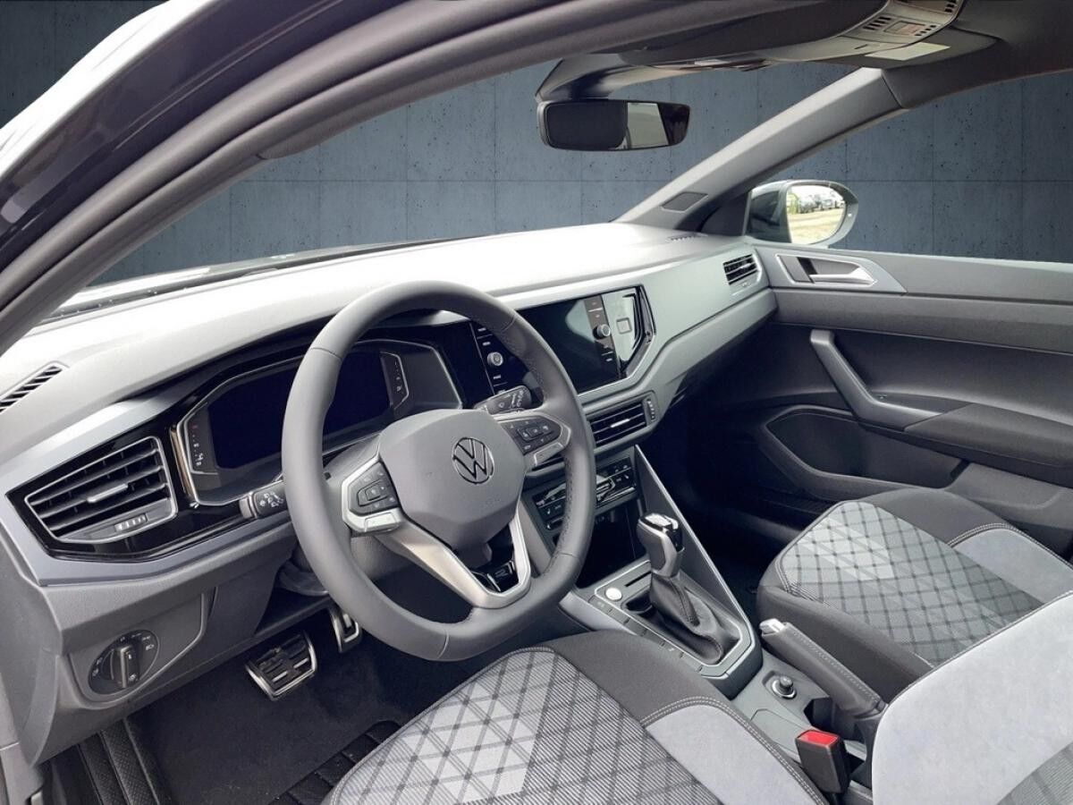 Volkswagen Taigo R-Line 1.0 TSI DSG AHK+ACC+RearView+Navi