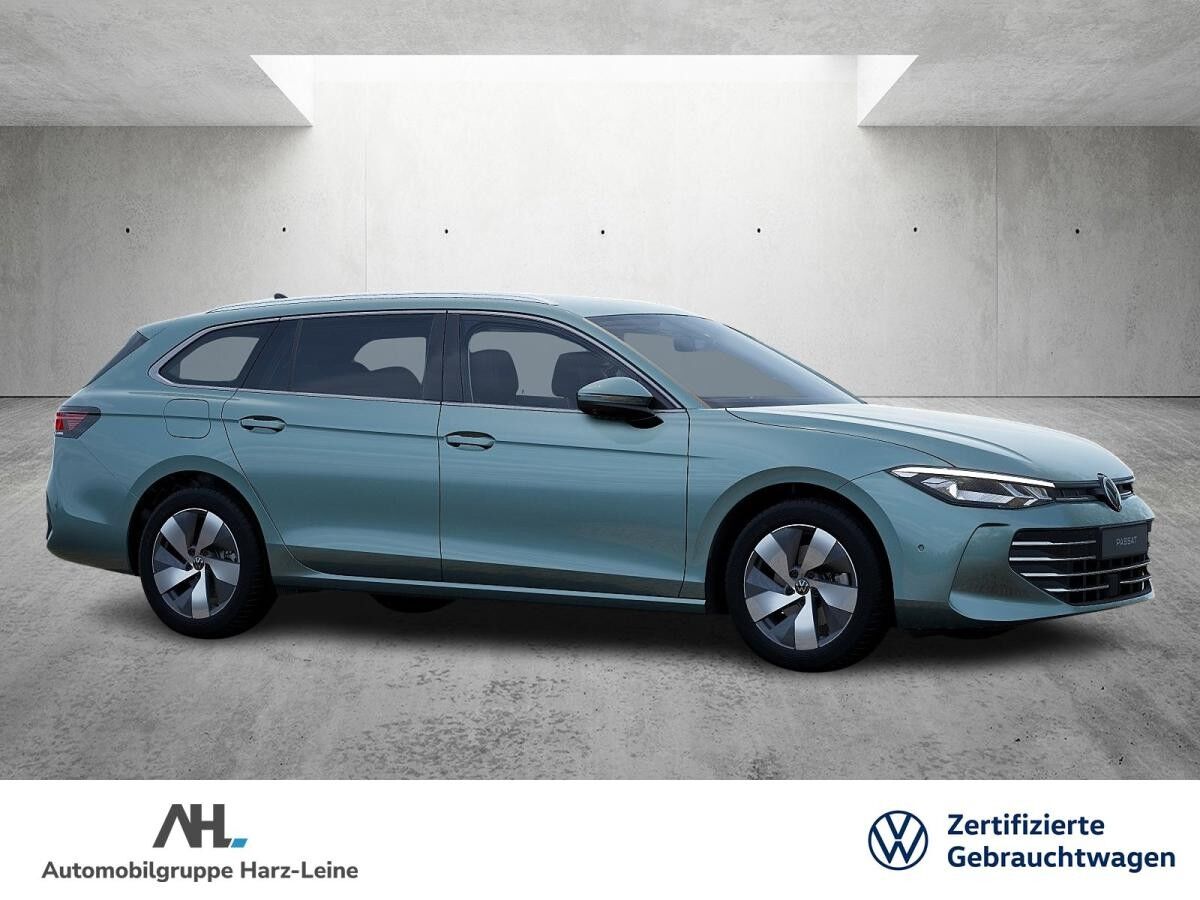 Volkswagen Passat Variant 2.0 TDI Business DSG AHK LED Navi ACC Massage AreaView