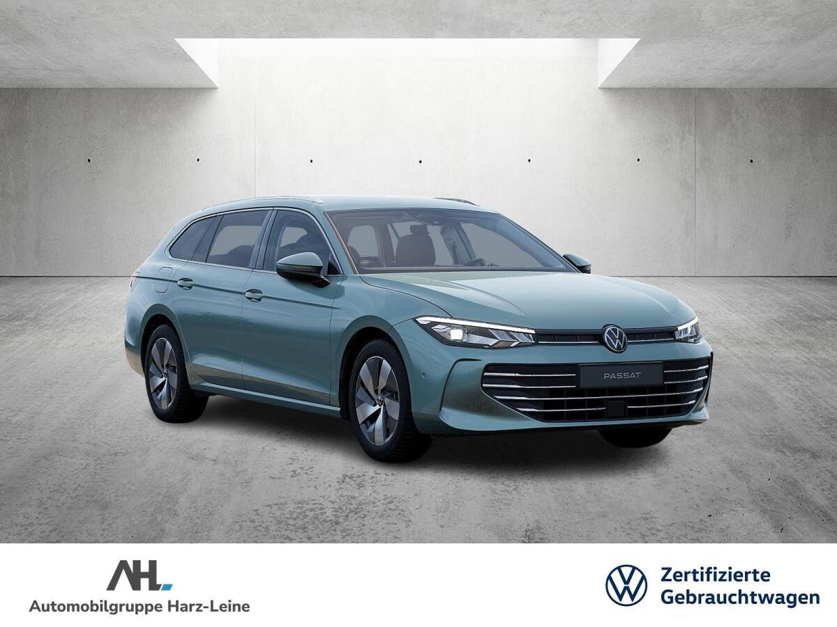 Volkswagen Passat Variant 2.0 TDI Business DSG AHK LED Navi ACC Massage AreaView