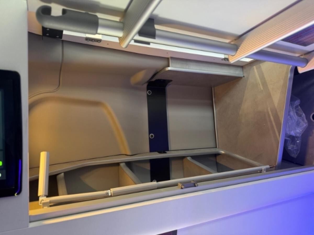 Ford Custom Nugget Nugget Titanium 320 L1, 2,0 l EcoBlue 125 kW (170 PS) (D), 8-Gang-Automatikgetriebe (A), 0 T, 125 (1