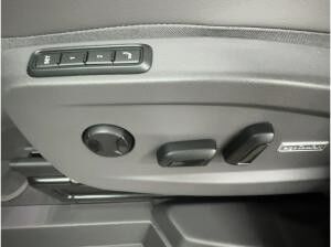 Volkswagen Multivan Style 2,0 l TSI DSG langer Überh.*Pano*