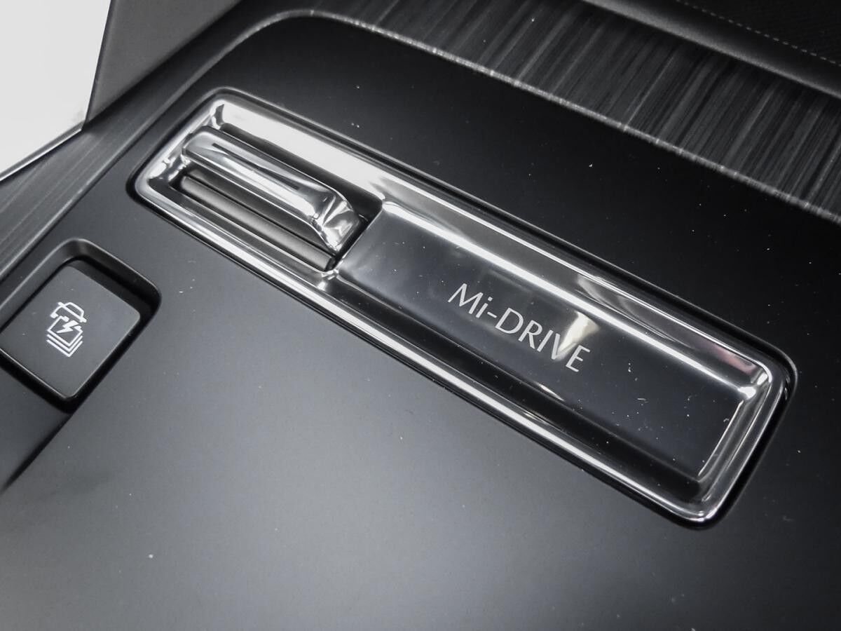 Mazda CX-60 2025 e-SKYACTIV PHEV 327ps 2.5L 8AT AWD Homura COSO