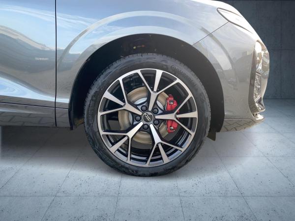 Audi Q3 SUV e-hybrid S tr. Matrix HUD 360 PANO 20