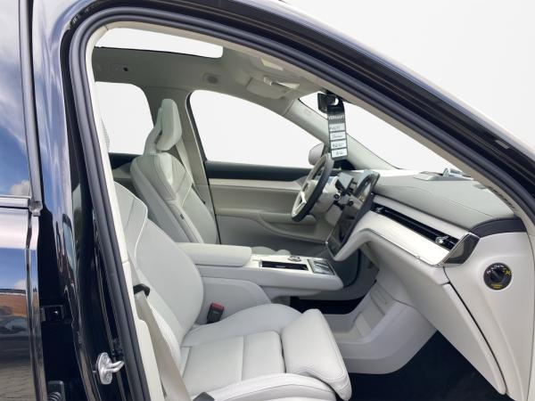 Volvo EX90 Twin Performance 6-Sitzer Ultra AHK Luftf