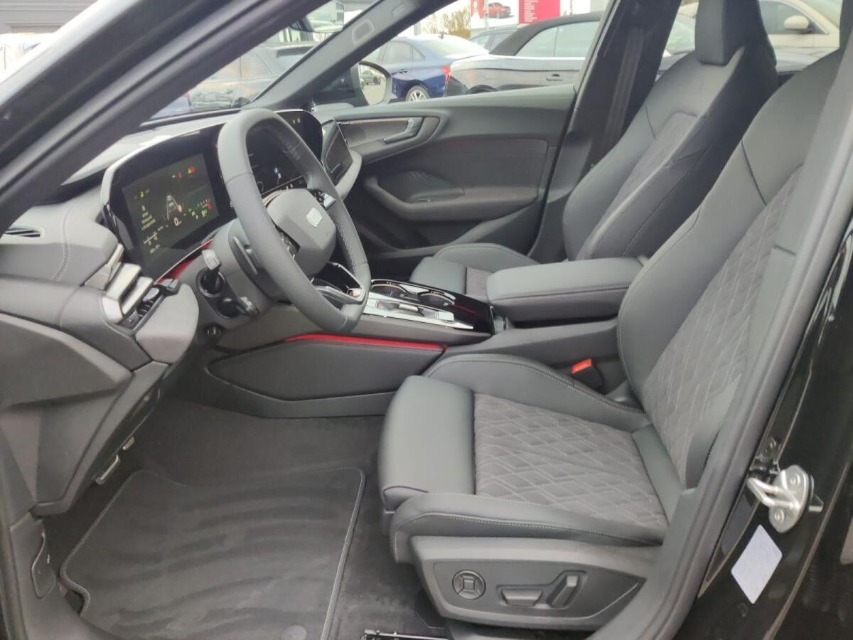 Audi A5 Avant e-hybrid quattro S tronic Audi A5 Avant e-hybrid quattro S tronic