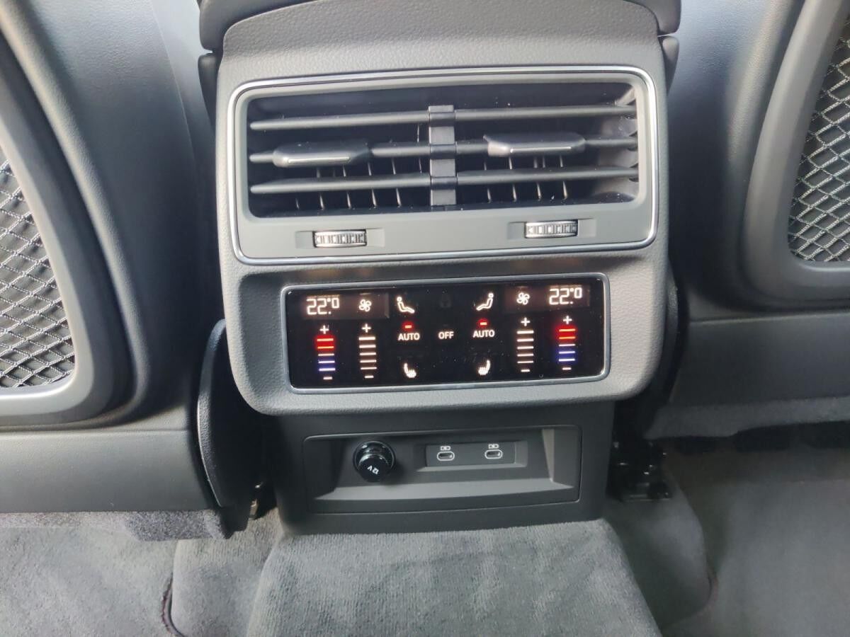 Audi Q8 SUV TDI quattro tiptronic