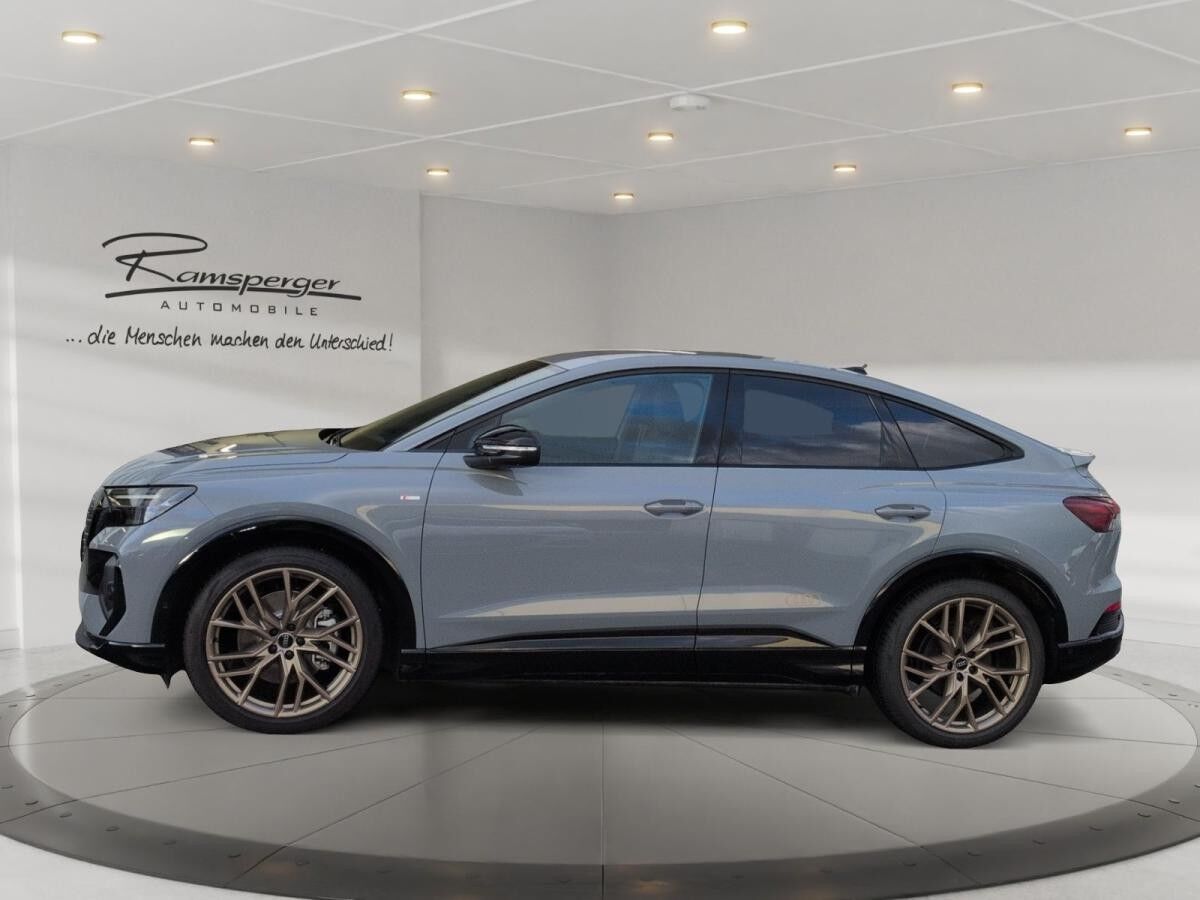Audi Q4 e-tron Sportback 45 S line, AHK, Kamera,  Matrix,  ACC