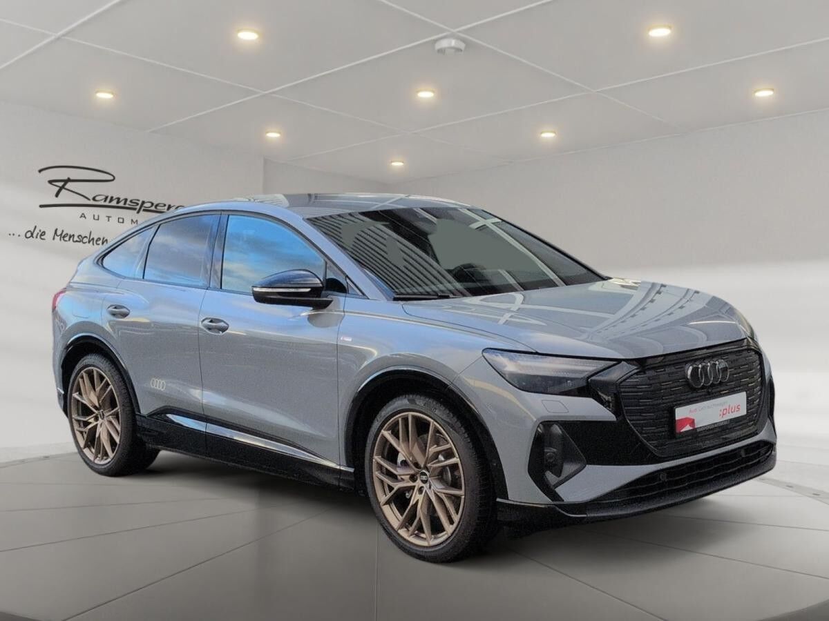 Audi Q4 e-tron Sportback 45 S line, AHK, Kamera,  Matrix,  ACC