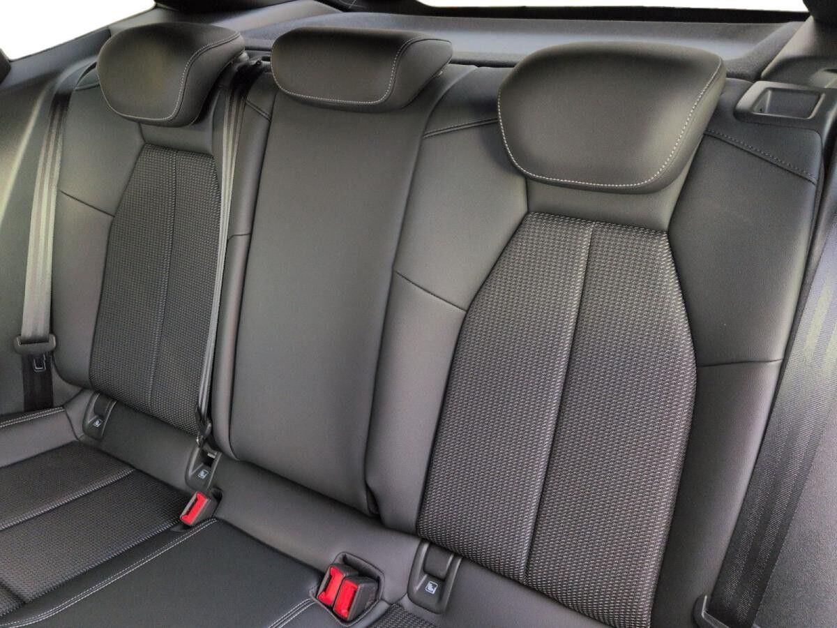 Audi Q4 e-tron Sportback 45 S line, AHK, Kamera,  Matrix,  ACC