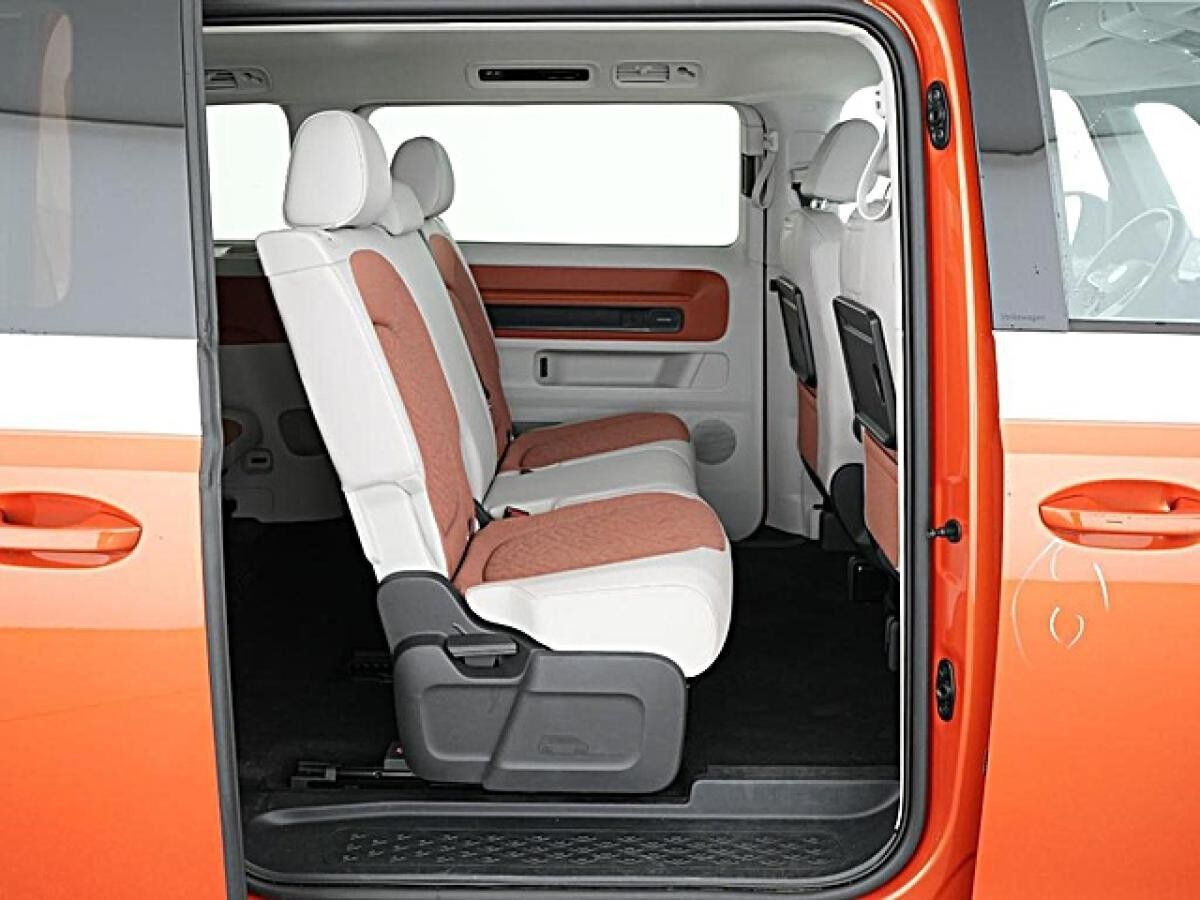 Volkswagen ID.Buzz Pro 7Sitze langer Radstand 286PS 86kWh AHK Winterr. PANO AreaView Volkswagen ID.Buzz Pro 7Sitze langer Radstand 286PS 86kWh AHK Winterr. PANO AreaView