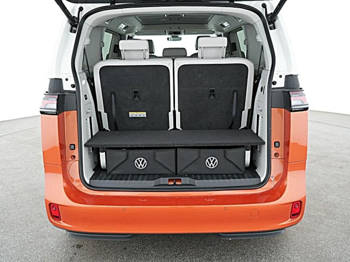 Volkswagen ID.Buzz Pro 7Sitze langer Radstand 286PS 86kWh AHK Winterr. PANO AreaView Volkswagen ID.Buzz Pro 7Sitze langer Radstand 286PS 86kWh AHK Winterr. PANO AreaView