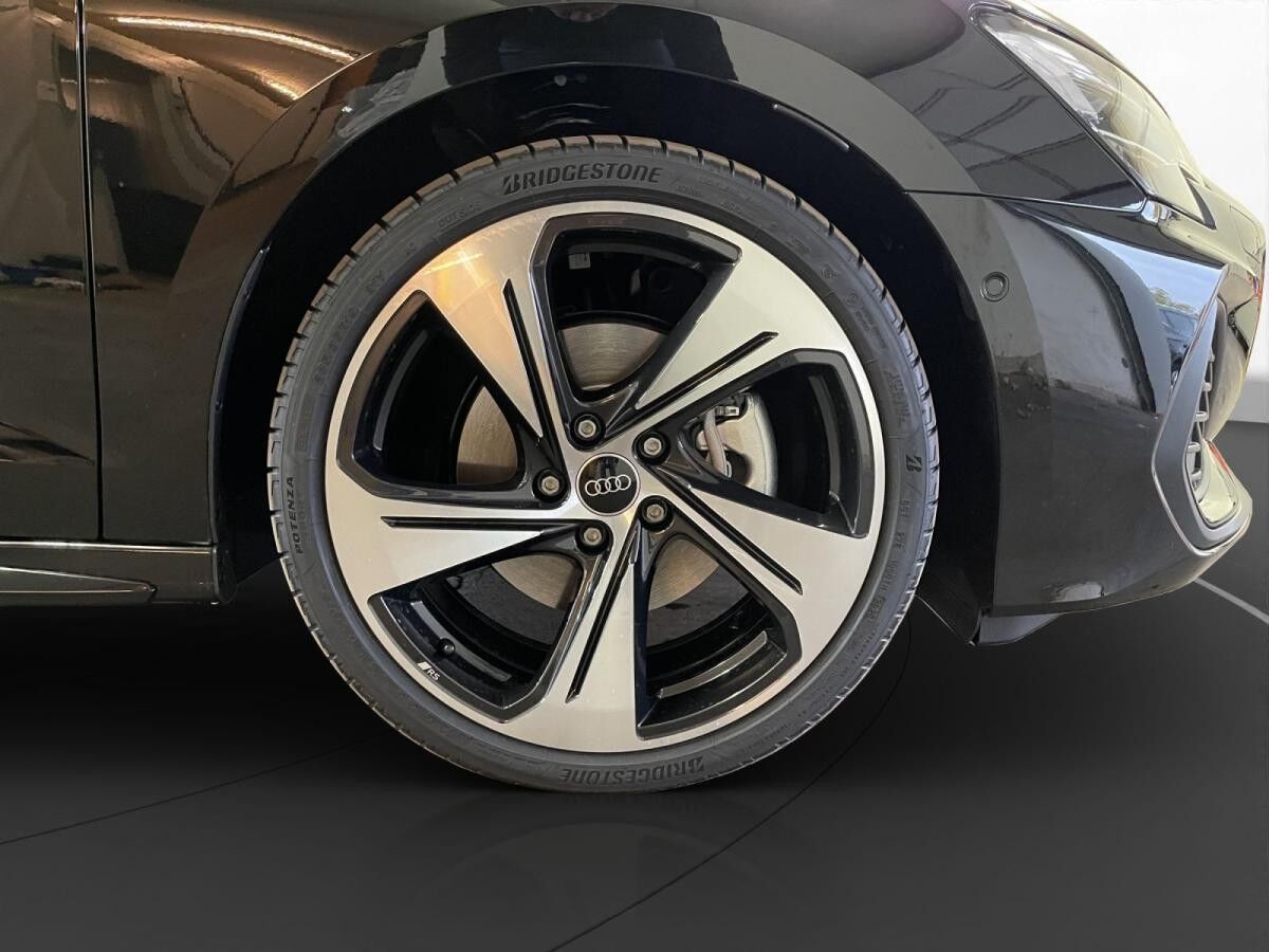 Audi A3 Sportback TFSI S line AHK Pano Matrix LM 19" Navi