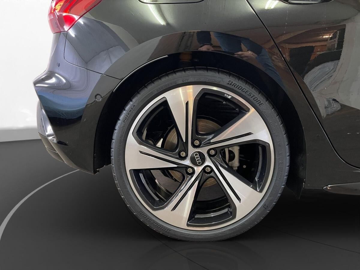 Audi A3 Sportback TFSI S line AHK Pano Matrix LM 19" Navi