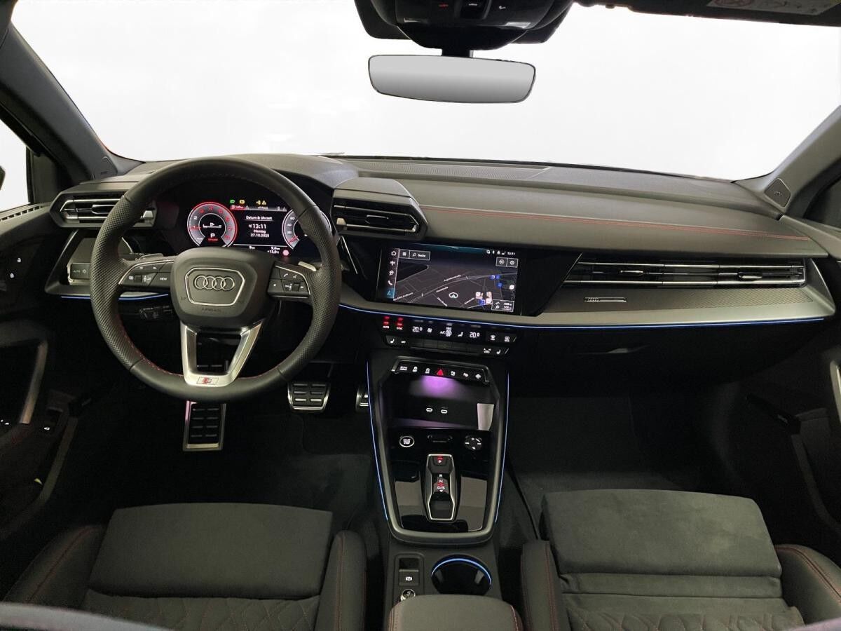 Audi A3 Sportback TFSI S line AHK Pano Matrix LM 19" Navi
