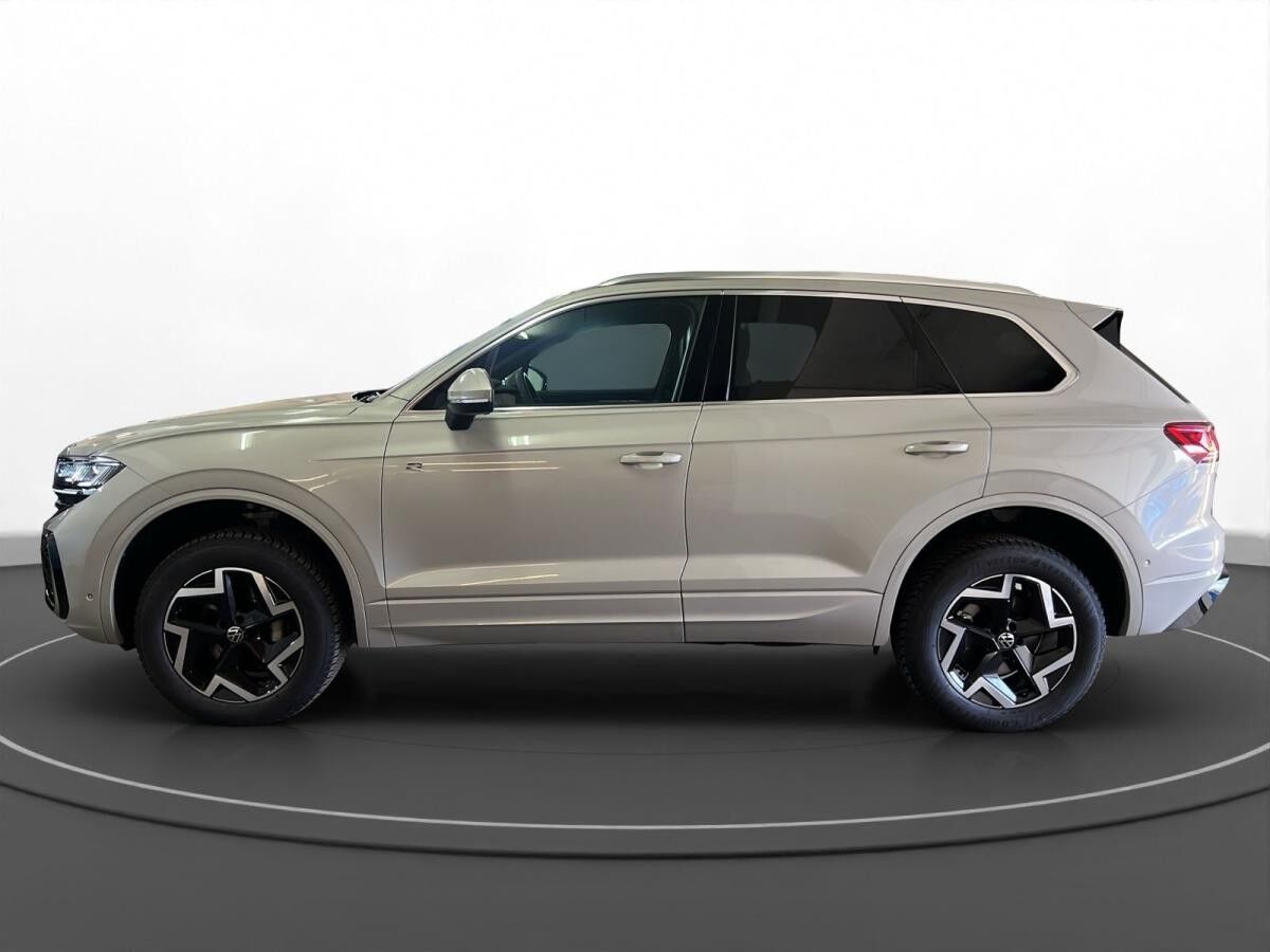 Volkswagen Touareg 3.0 TDI V6 4M R-Line AHK Matrix LM 19" Navi RFK ACC
