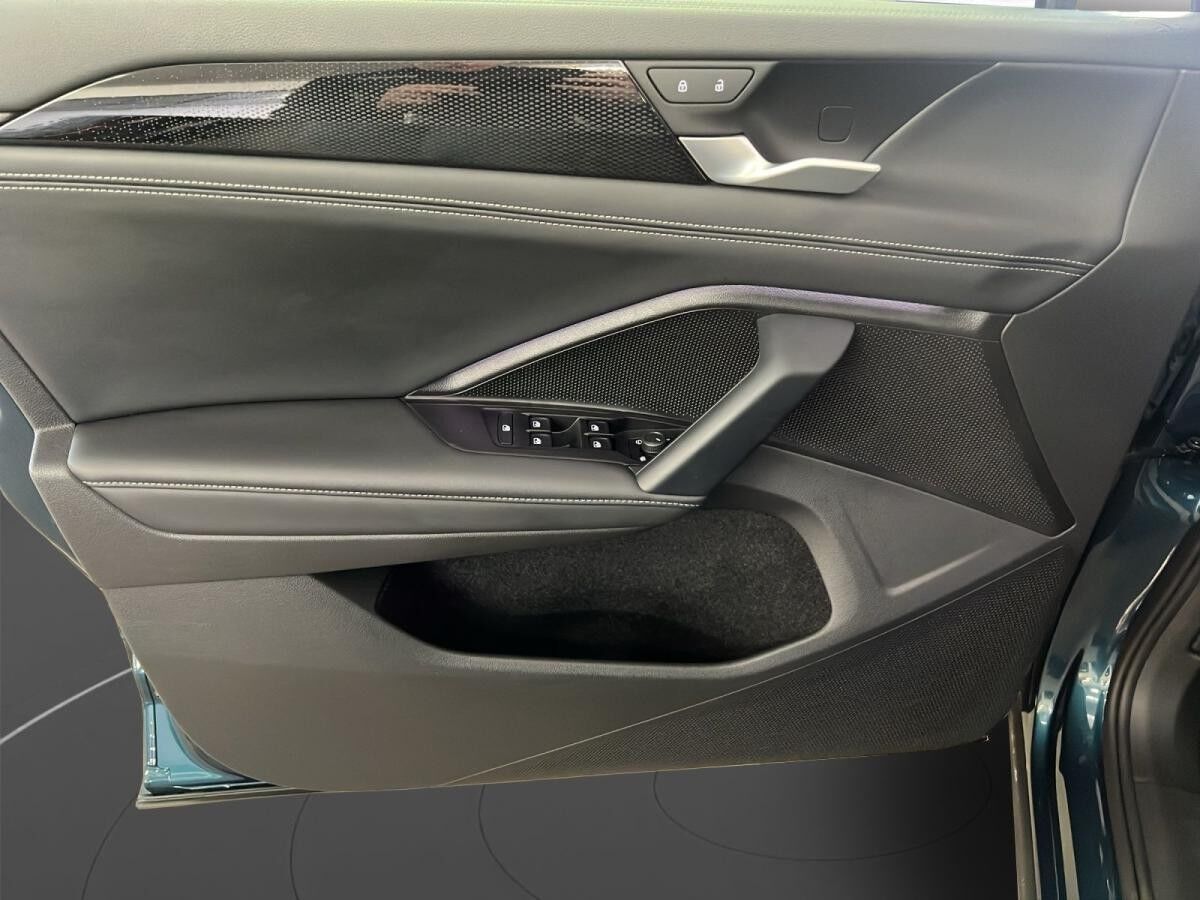 Volkswagen Tayron 2.0 TDI 4M Life 7-Sitzer AHK Matrix LM 18" Navi ACC