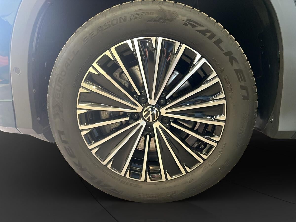 Volkswagen Tayron 2.0 TDI 4M Life 7-Sitzer AHK Matrix LM 18" Navi ACC