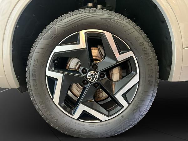 Volkswagen Touareg 3.0 TDI V6 4M R-Line AHK Matrix LM 19" Navi RFK ACC