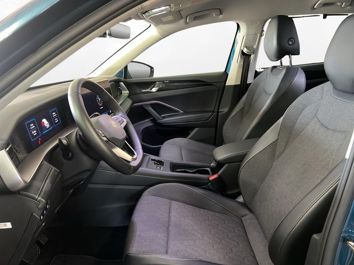 Volkswagen Tayron 2.0 TDI 4M Life 7-Sitzer AHK Matrix LM 18" Navi ACC