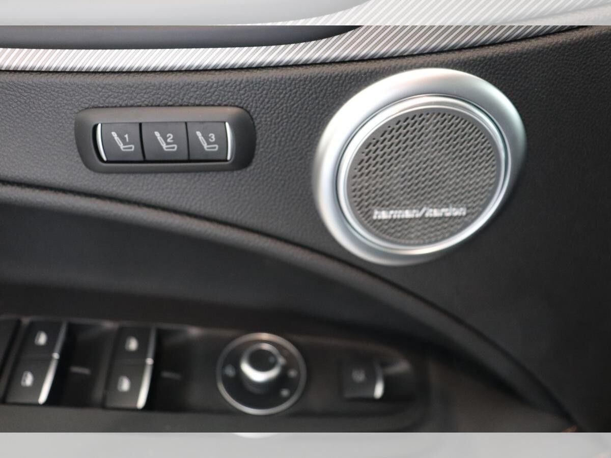 Alfa Romeo Stelvio **Herbstaktion SOFORT VERFÜGBAR**Intensa Diesel