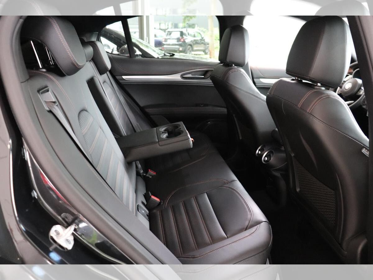 Alfa Romeo Stelvio **Herbstaktion SOFORT VERFÜGBAR**Intensa Diesel