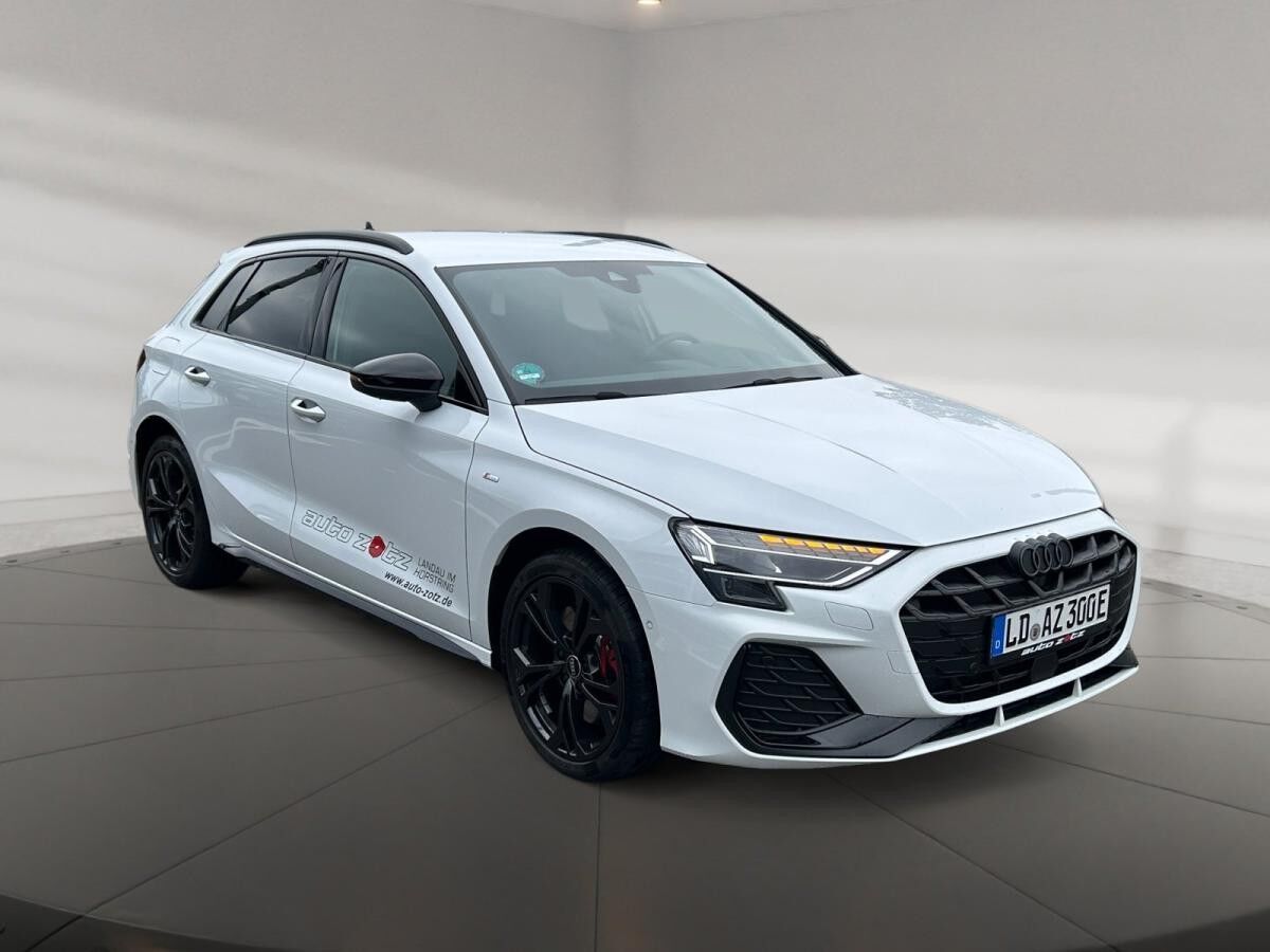 Audi A3 Sportback S line 45 TFSI e S tronic Matrix
