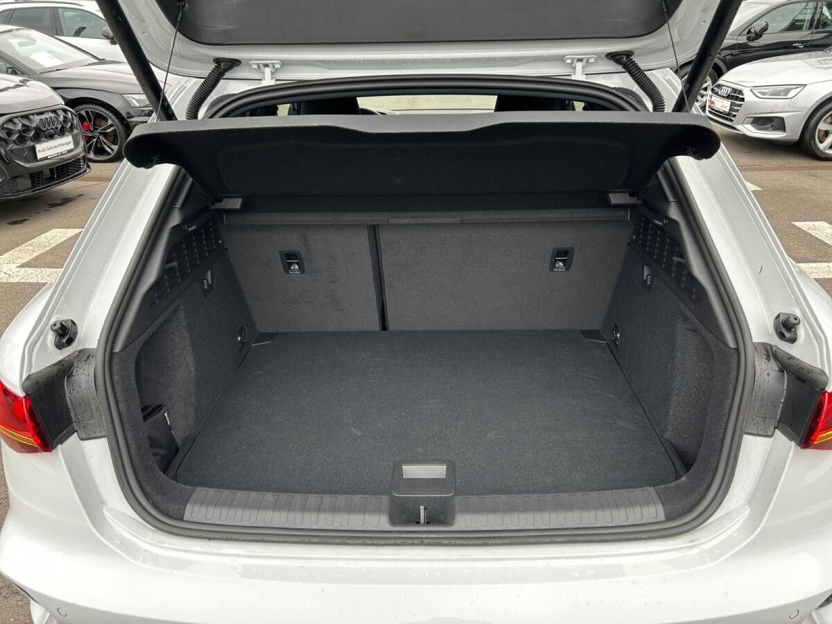 Audi A3 Sportback S line 45 TFSI e S tronic Matrix