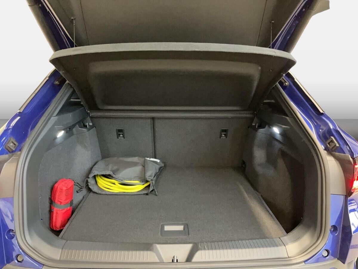 Volkswagen ID.4 Pro 4MOTION 360 ACC AUT Fernlichtass. Kam.