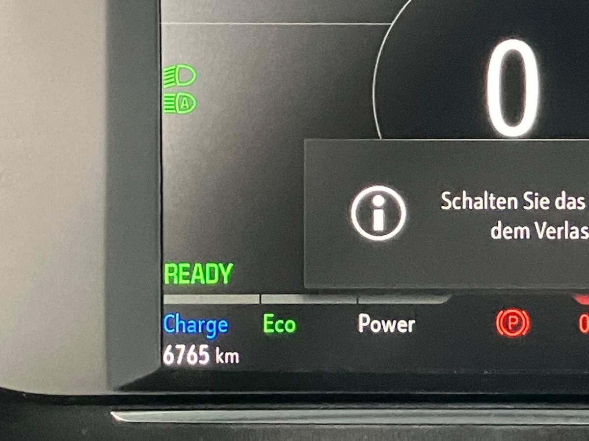 Opel Corsa F e Elegance LED+SHZ+Fernlichtass.+Kam.+LM