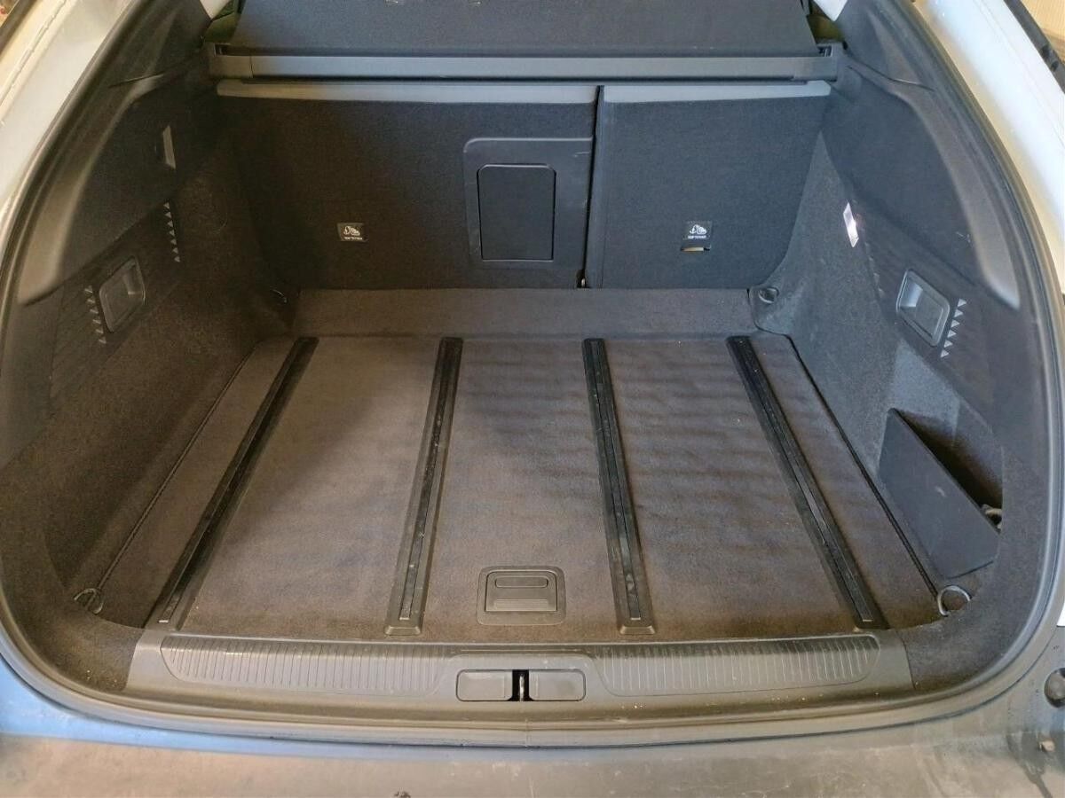 Citroën C5 X 1.2 PureTech 130 Plus LED+Navi+2xKlima+Kam.