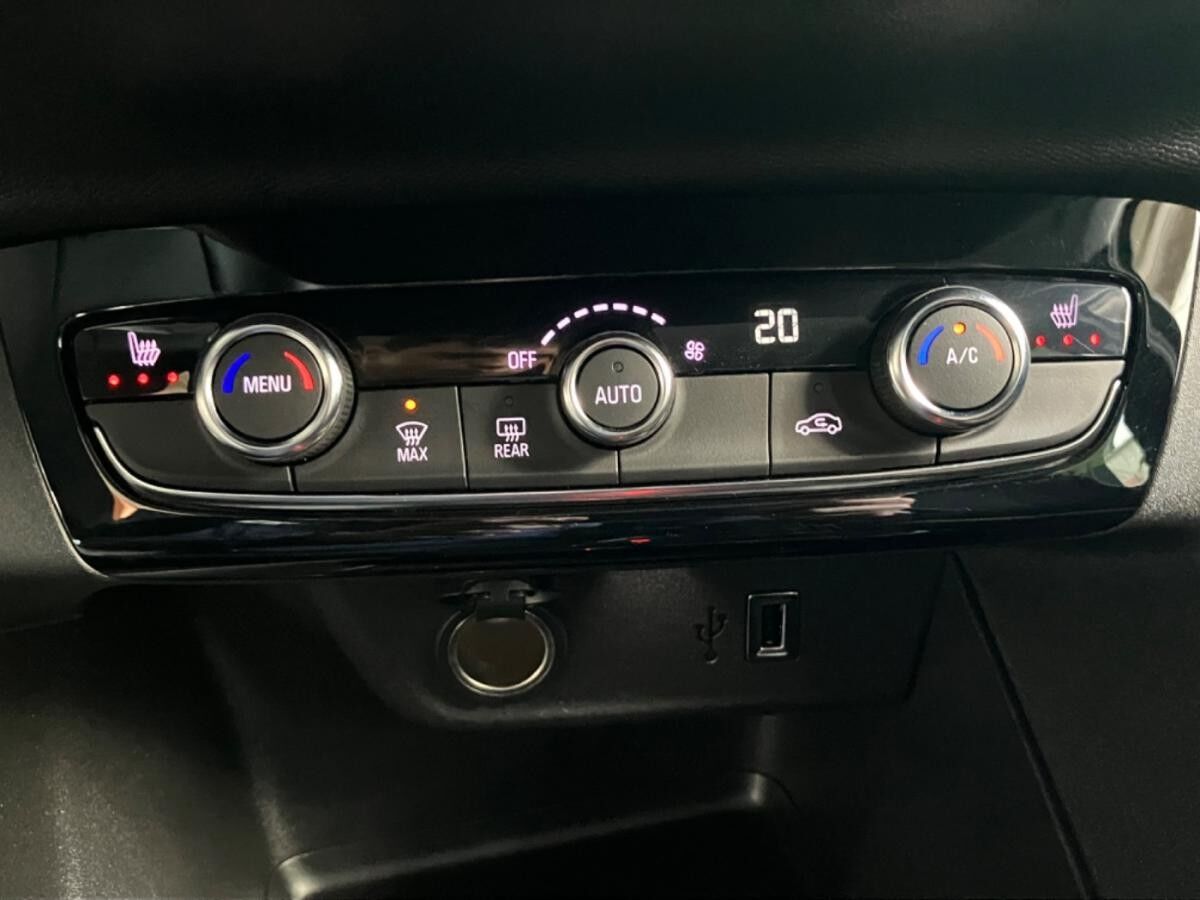 Opel Corsa F e Elegance LED+SHZ+Fernlichtass.+Kam.+LM