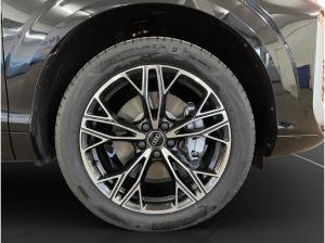 Audi Q3 e-hybrid S tronic LED LM 19" Navi PDC+RFK