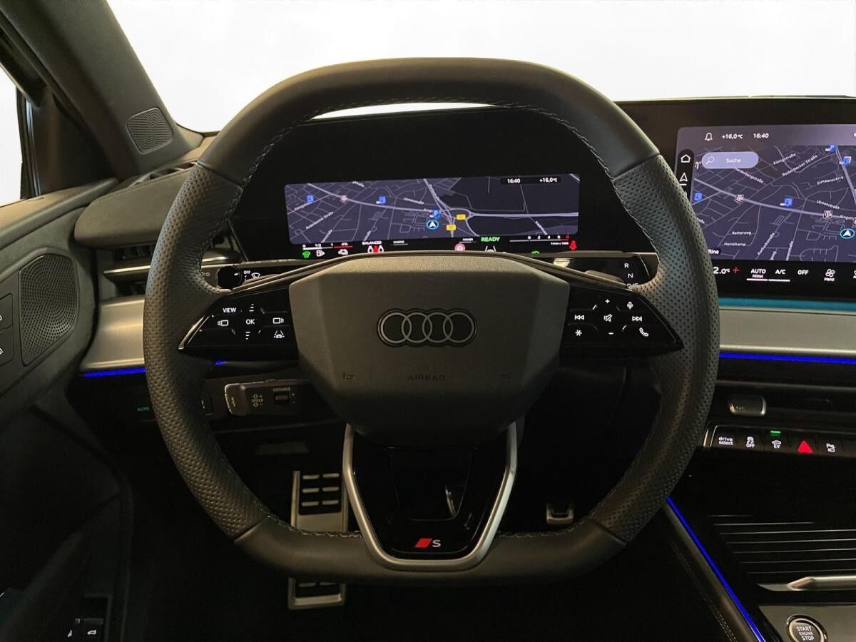 Audi Q3 e-hybrid S tronic LED LM 19" Navi PDC+RFK