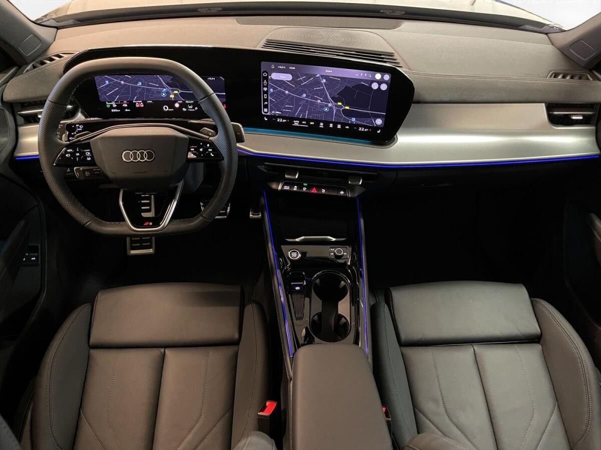 Audi Q3 e-hybrid S tronic LED LM 19" Navi PDC+RFK