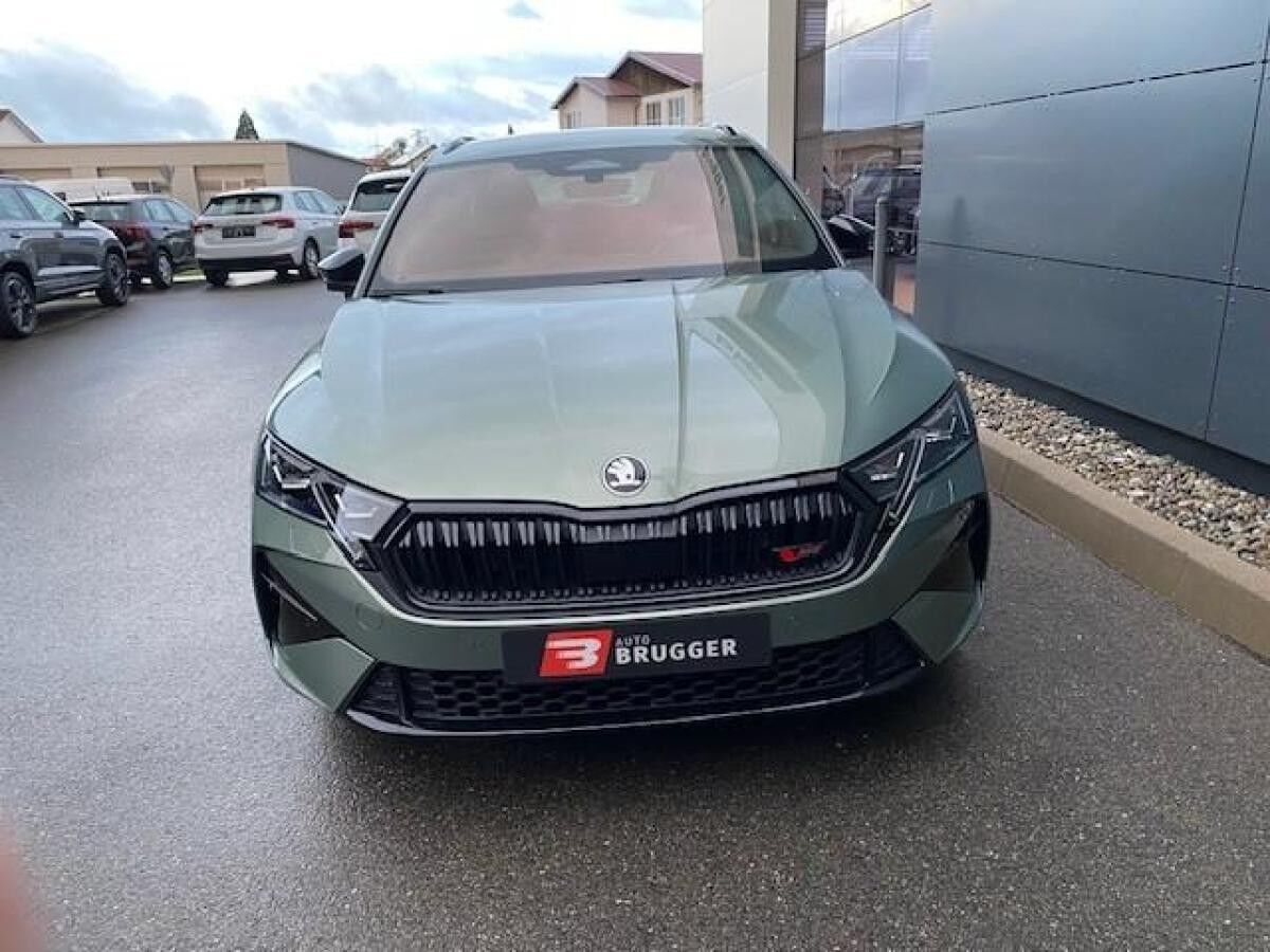 Skoda Octavia Combi RS 2.0 TSI DSG MATRIX RFK ACC APP