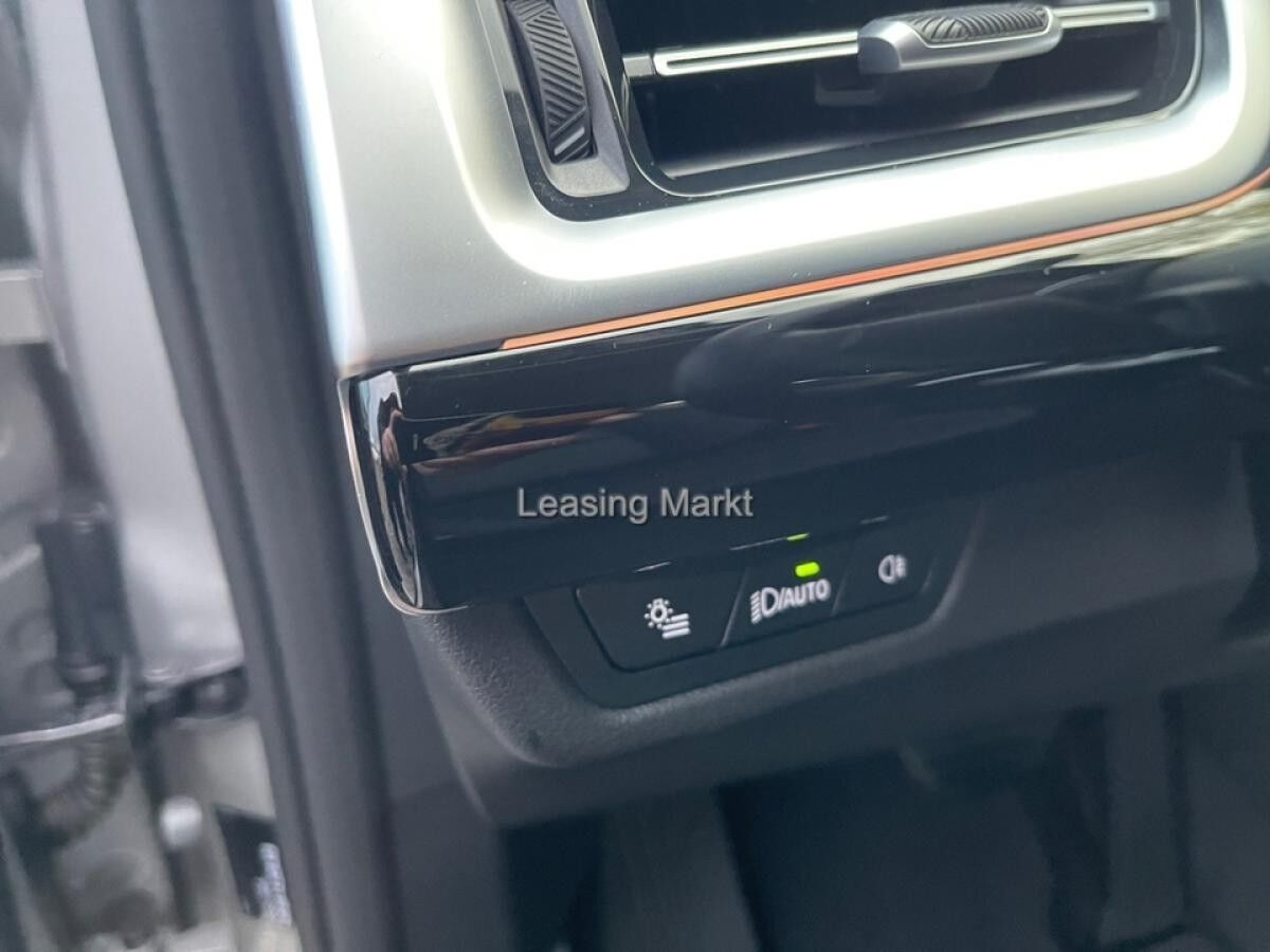 BMW X1 xDrive23d+Innovationspaket+Panorama+ACC+Leder