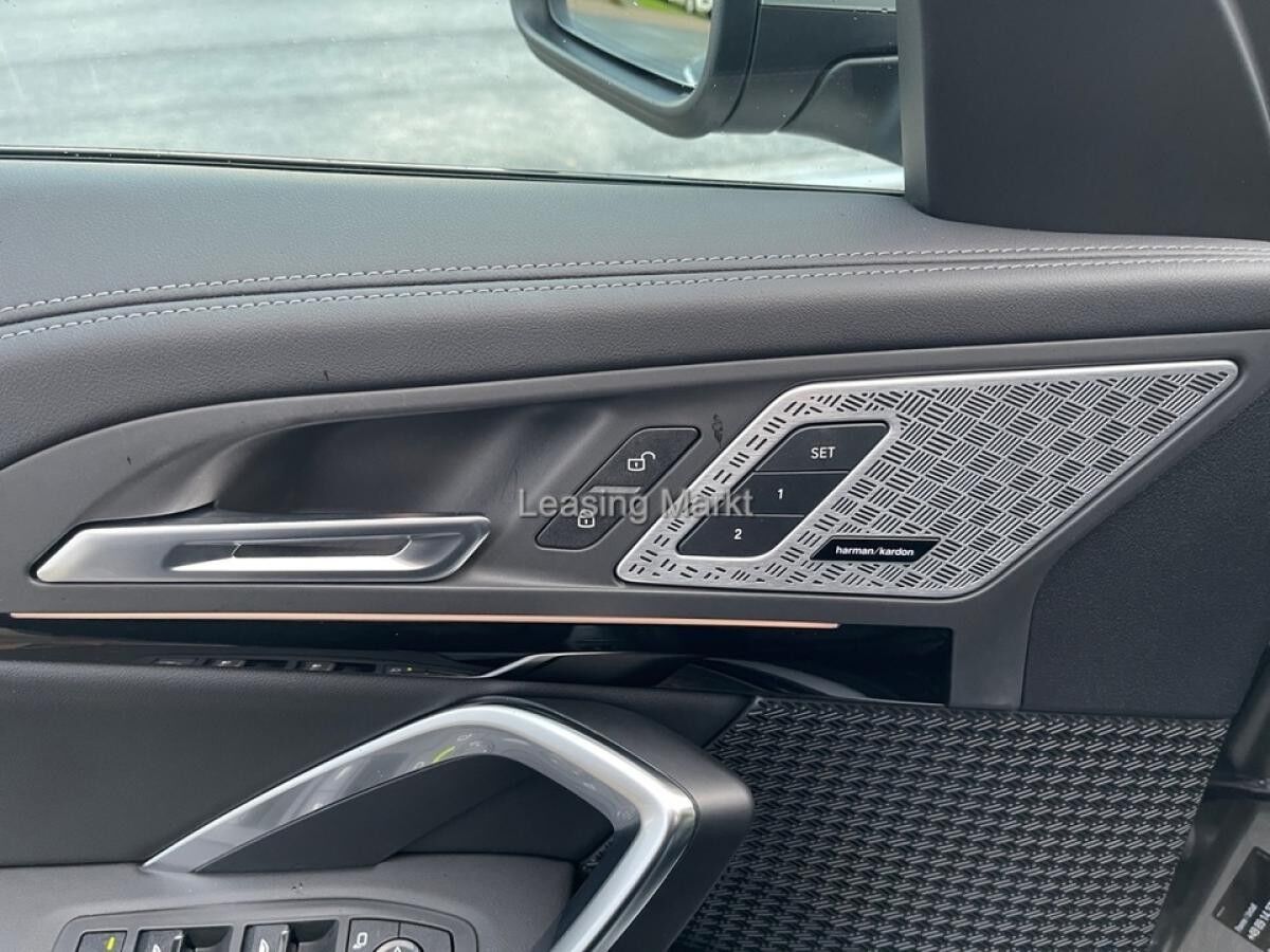 BMW X1 xDrive23d+Innovationspaket+Panorama+ACC+Leder