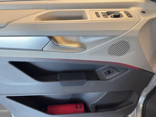 Volkswagen Multivan Edition 2.0 TDI DSG AHK NAVI STHZ HARMA