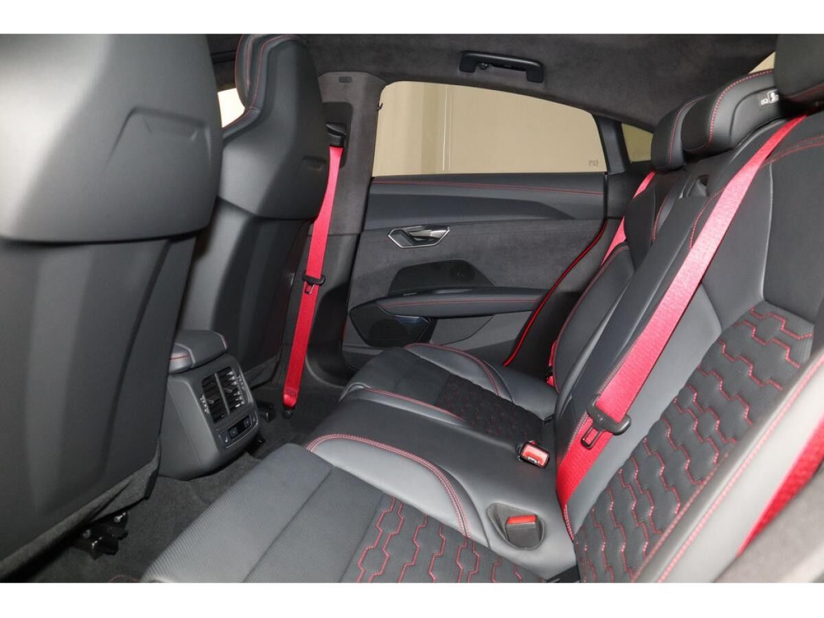 Audi RS e-tron GT quattro B&O*Pano*Matrix *