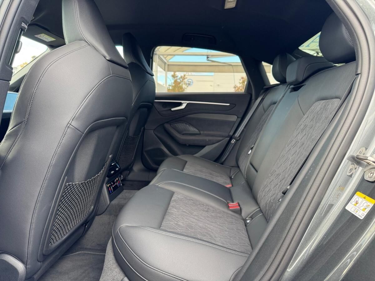 Audi A6 Limousine e-hybrid quatro Edition one S Line