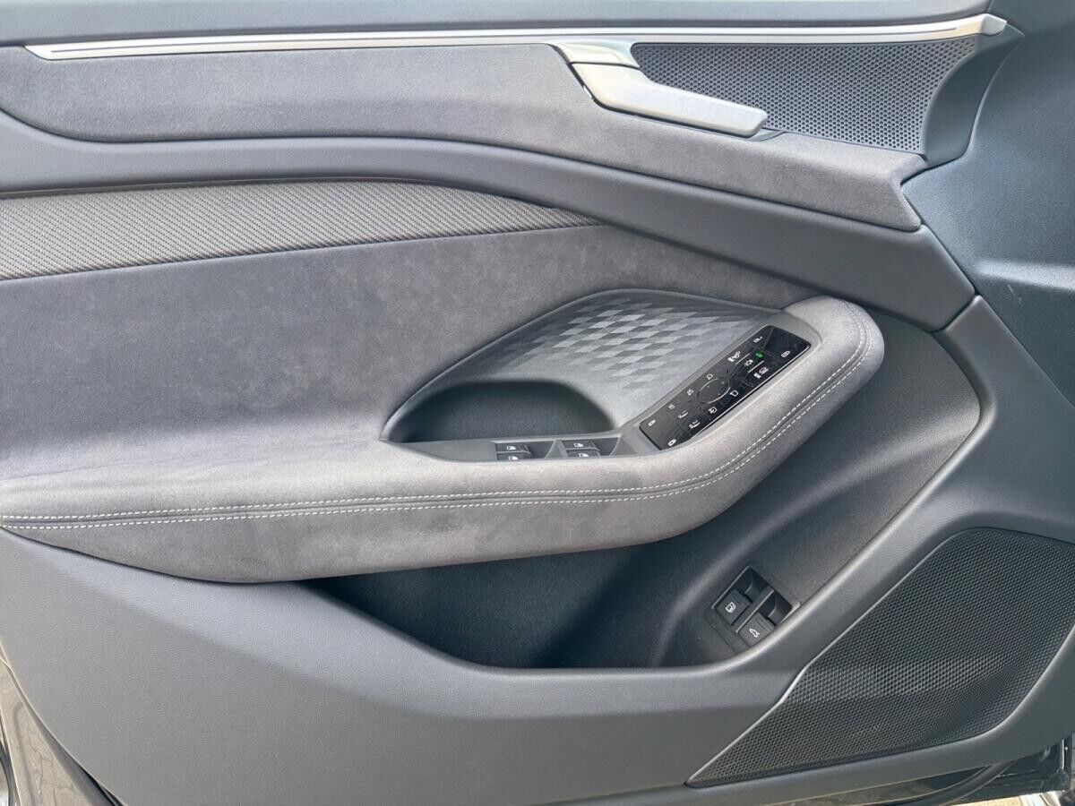 Audi A6 Limousine e-hybrid quatro Edition one S Line