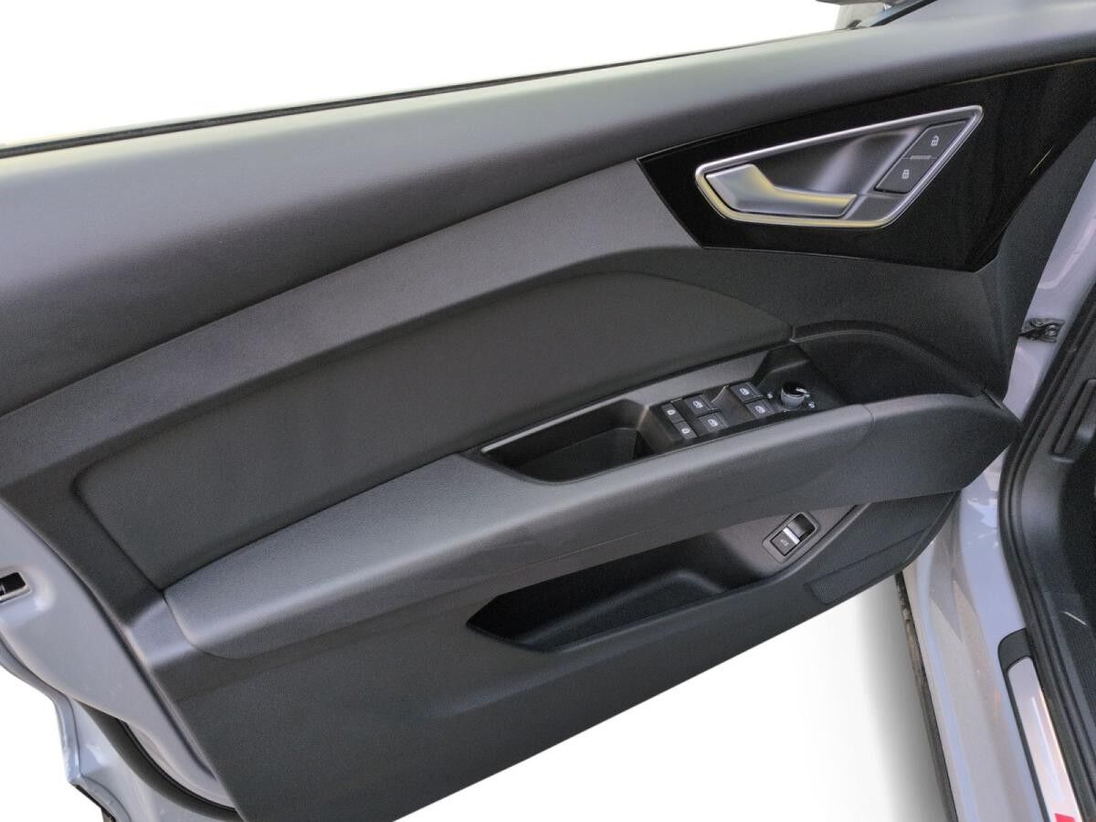 Audi Q4 e-tron Sportback 45 S line, AHK, Kamera,  Matrix,  ACC