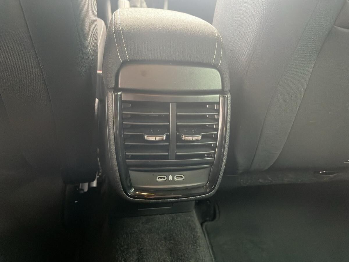 Skoda Kamiq Tour 1.5 TSI DSG BLACK NAVI AHK LED