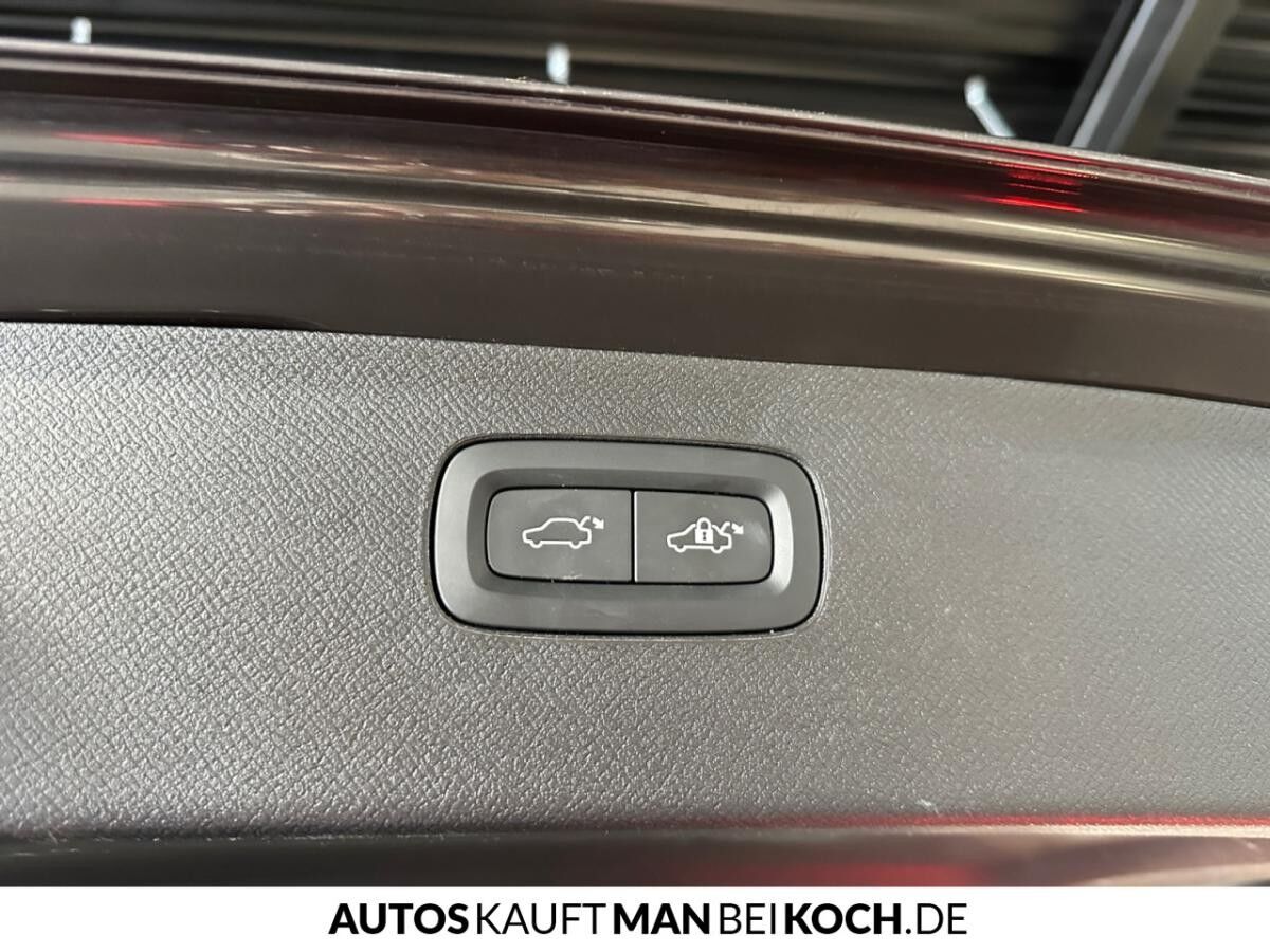 Volvo XC90 B5 D AWD Plus Bright PANO AHK STDH ACC BLIS